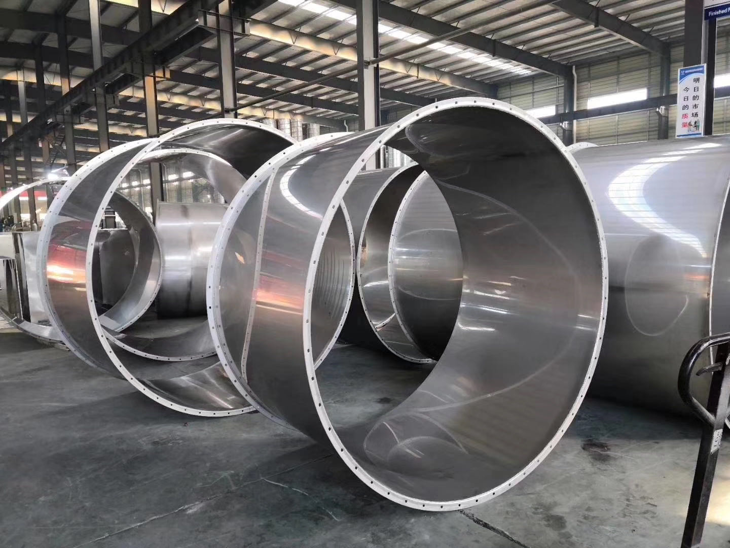 不銹鋼煙囪的重量為什么那么輕，功能還那么好?